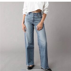 American Eagle Curvy Super High Rise Baggy Straight Jeans Size 2
